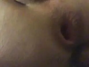Jeu anal en solo