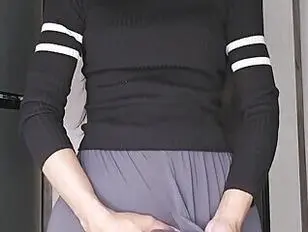 Longmint9 Ladyboy BigCock