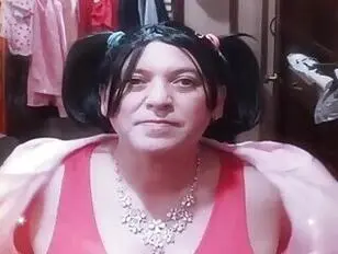 Ik ben een smerige,verdomde shemale-slethoer