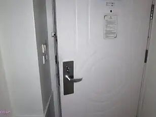 Ladyboy neemt enorme BBC