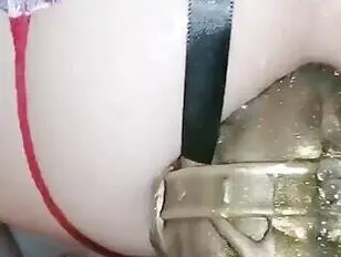 एक जापानी फेमबॉय को उसकी महिला मित्र ने पेग किया