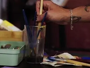 Um dein Meisterwerk mit Sperma zu vollenden