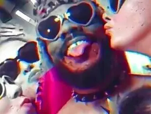 Грей снова жёстко трахнул