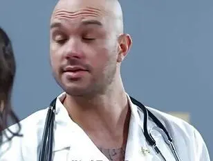 डॉक्टर ने सेक्स का आदेश दिया