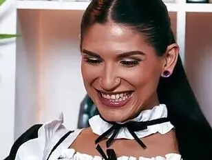 Zarian Aura Avery Lust Kasey Kei verkleiden sich und haben Sex miteinander