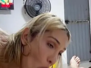 Fotos de espaldas de latinas con grandes nalgas