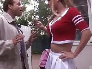 Sasha Ligaya é uma líder de torcida gata.