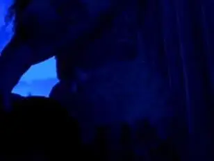 La trans vuole che le venga succhiato il seme
