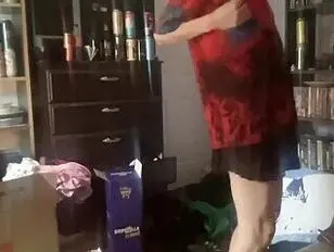 Bawię się dobrze w mojej nowej spódnicy