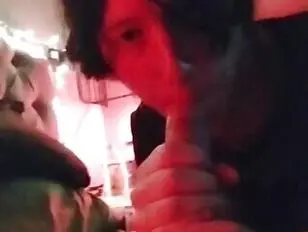 Plezier met een travestiet en een grote penis
