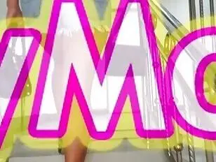 Une ladyboy baise un hétéro amateur
