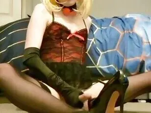 My sexy sissy girl Jade cums over her heels at my order 