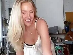 Cute blond Carrie pov