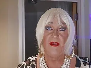 Tanyalushxx Sissy-Fickpuppe