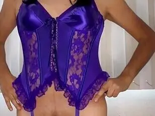 Sissy Fatimasatin in Lingerie