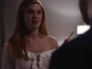 Ruiva Tbabe sendo fodida na bunda pelo seu amante